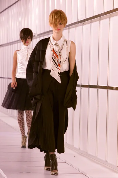 Look 63